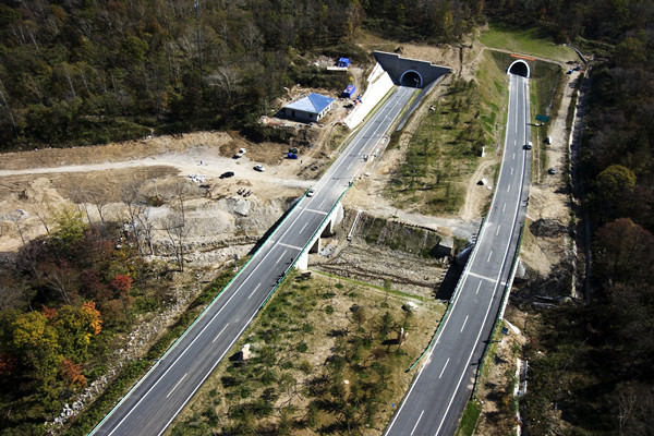 江密峰至延吉高速公路、